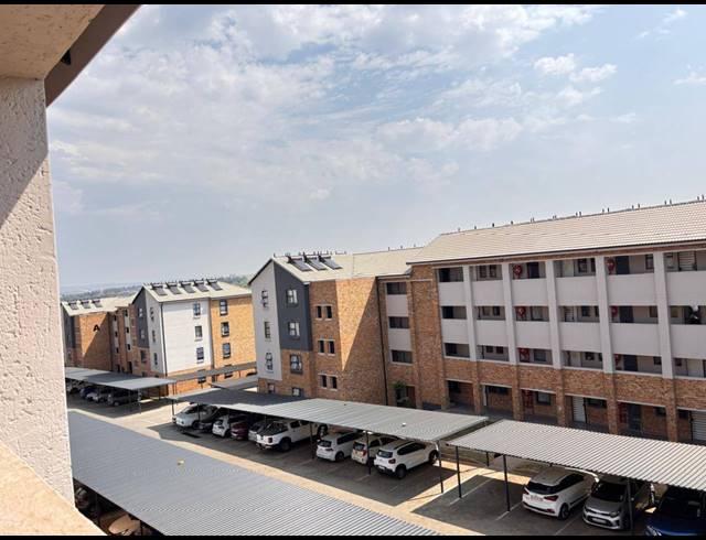 2 bed property to rent in RIVERSIDE VIEW